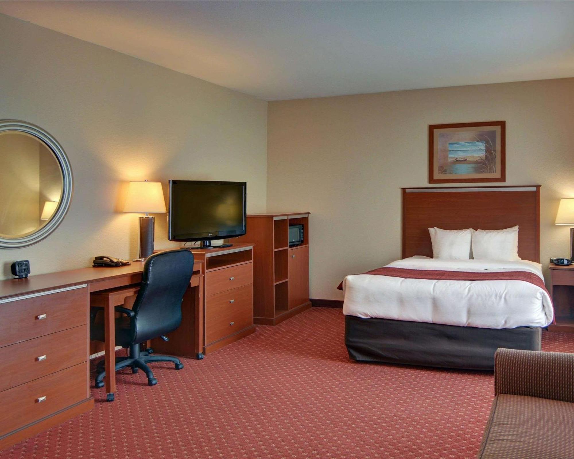 Quality Suites Near Cedar Creek Lake Mabank Extérieur photo